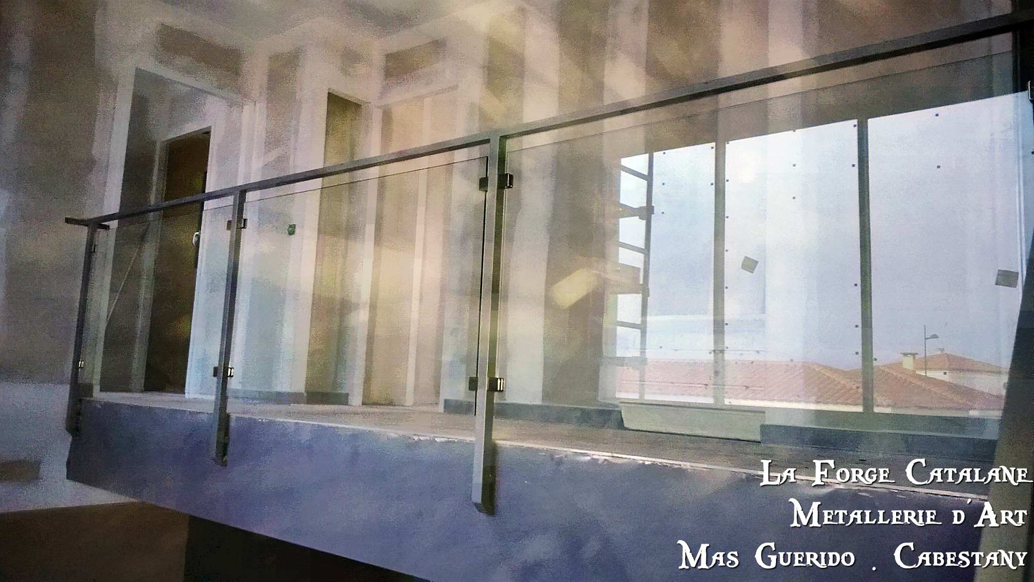 Garde corps rambarde verre forge catalane (2).jpg